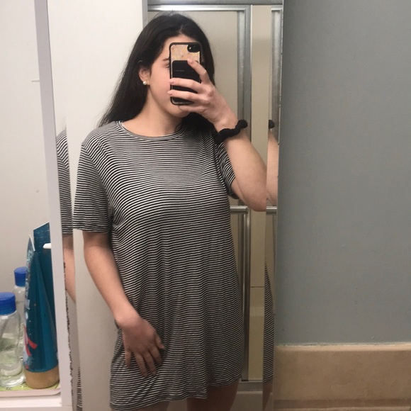 Brandy Melville Dresses & Skirts - BRANDY MELVILLE t shirt dress! ONLY WORN ONCE